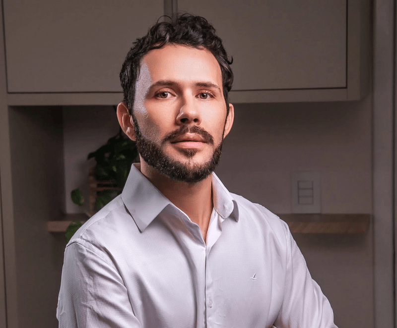 João Carlos, quiroprata especialista em coluna na QuiroBom Palotina-PR